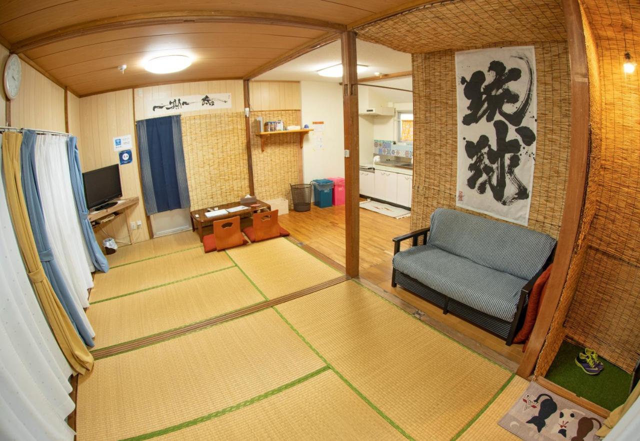 Kitakara Yuimaru Annex Hotel Накиджин Екстериор снимка