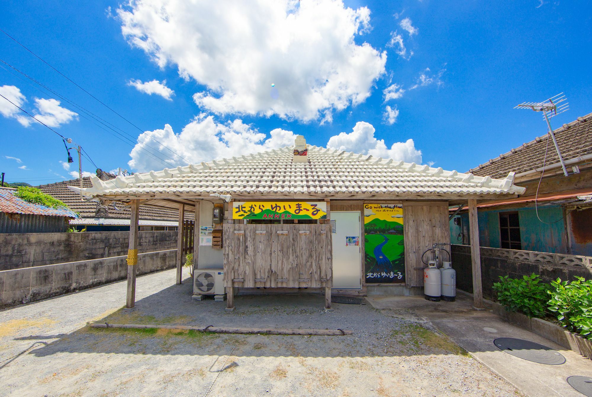 Kitakara Yuimaru Annex Hotel Накиджин Екстериор снимка